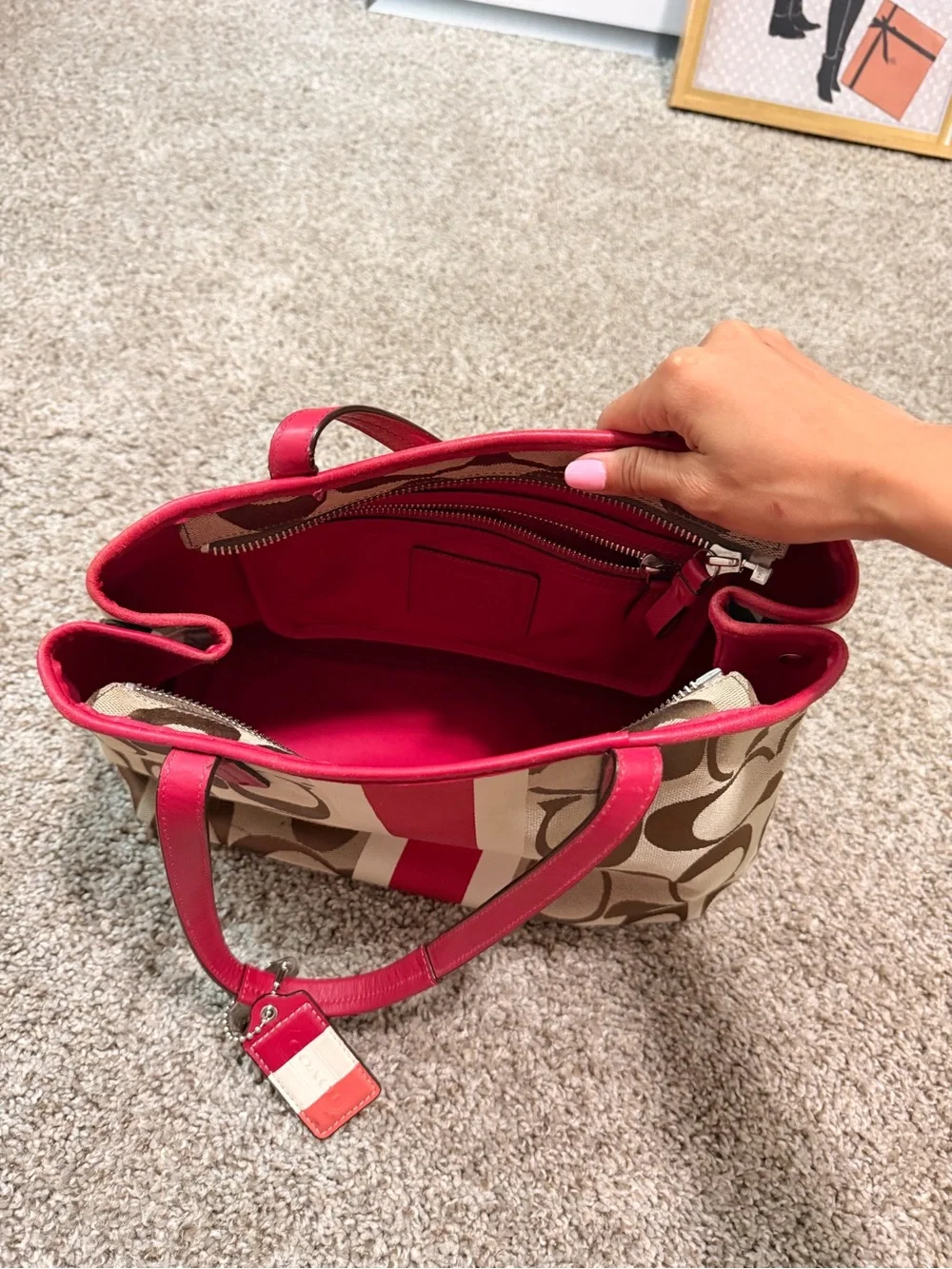 Coach tote signature